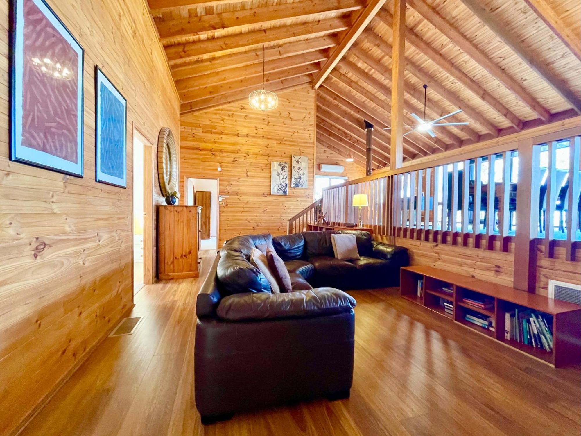 Treetops Retreat Katoomba Villa Exterior photo